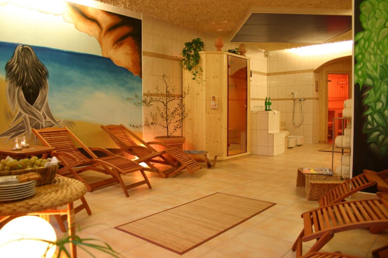 Villa Waldeck เอปพิงเกน ภายนอก รูปภาพ