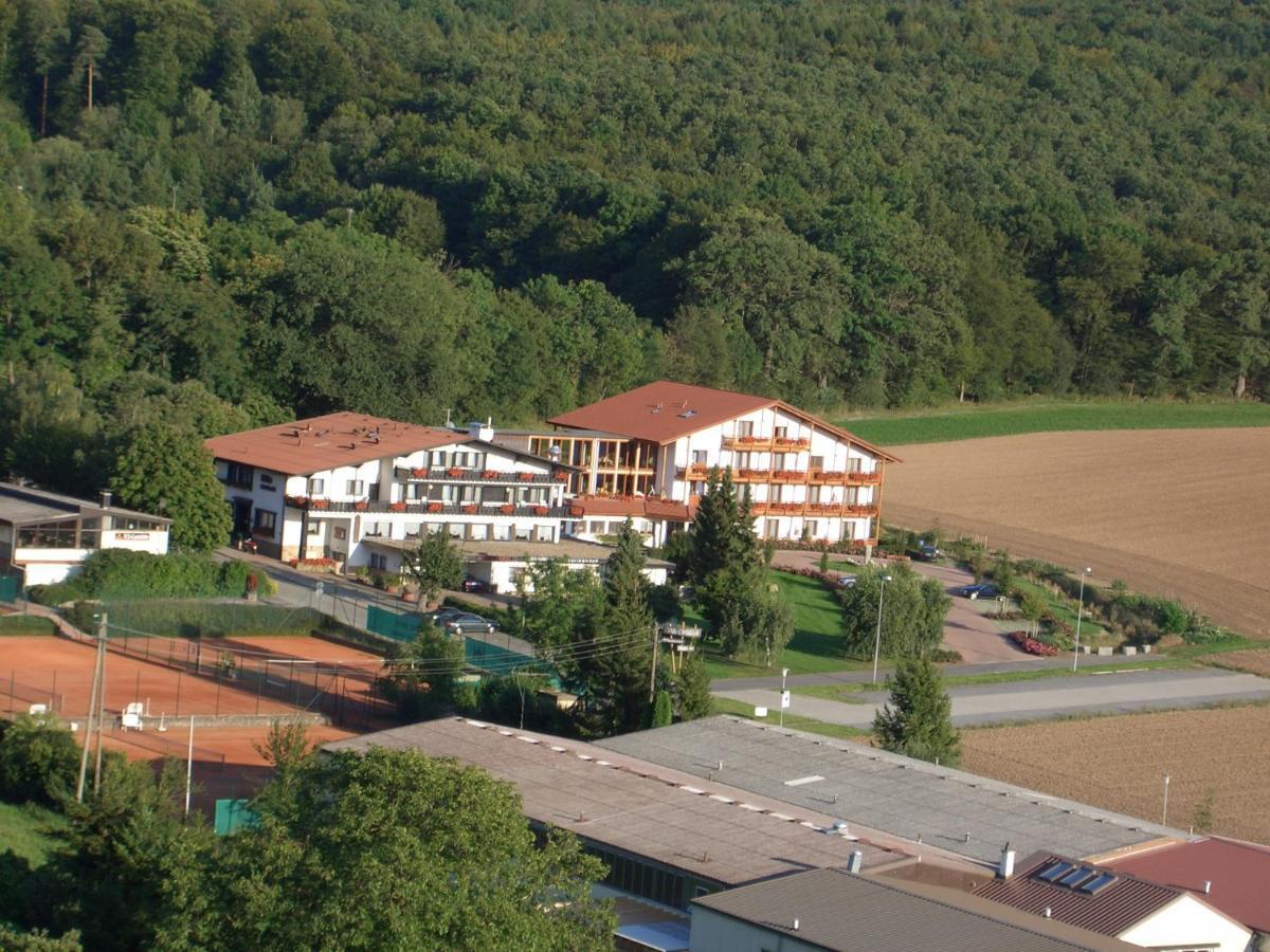 Villa Waldeck เอปพิงเกน ภายนอก รูปภาพ